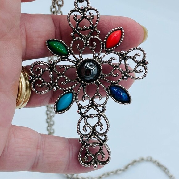 AVON Jeweled Romanesque Cross Silver Tone Long Necklace Vintage Crucifix Pendant - Picture 5 of 10
